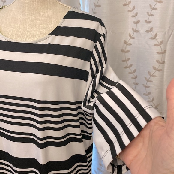 Peck & Peck woman’s black & White striped tunic top long sleeve size XL - Picture 5 of 16